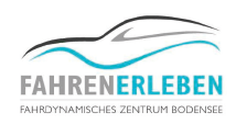 Das Logo von FahrenErleben | Fahrdynamisches Zentrum Bodensee zeigt eine stilisierte Silhouette eines Autos in drei Linien: eine schwarze obere Linie, eine türkisfarbene mittlere Linie und eine hellgraue untere Linie. Unter der Silhouette steht in großer, grauer, serifenloser Schrift "FAHRENERLEBEN". Darunter, in kleinerer, hellgrauer, serifenloser Schrift, folgt "FAHRDYNAMISCHES ZENTRUM BODENSEE". Der Hintergrund ist weiß.